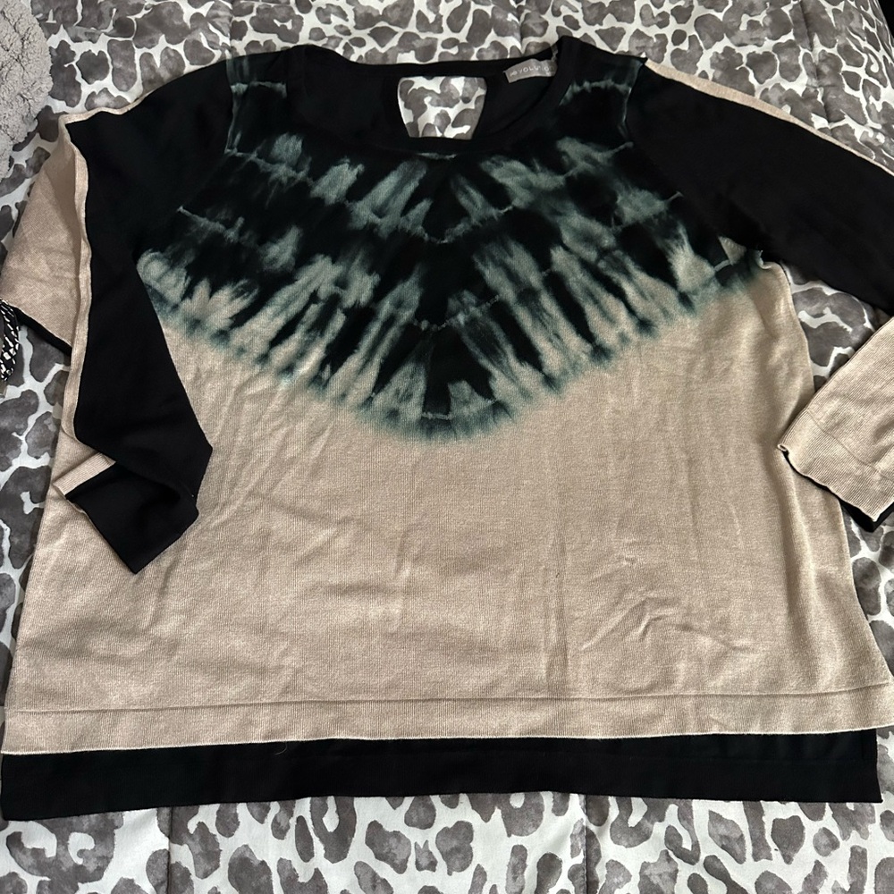 NWOT Evolution Tyr Dye sweater Sz LG